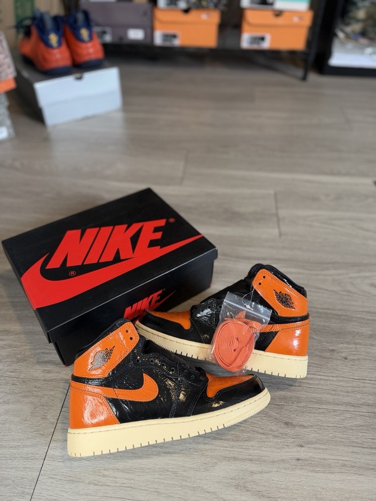 Size 5Y - Jordan 1 Retro High Shattered Backboard 3.0 (GS) Sz 5Y 575441-028 NEW