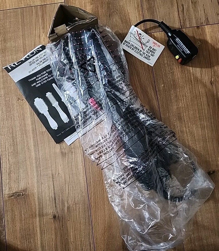 Revlon One Step Hair Dryer Volumizer...no Box..brand New