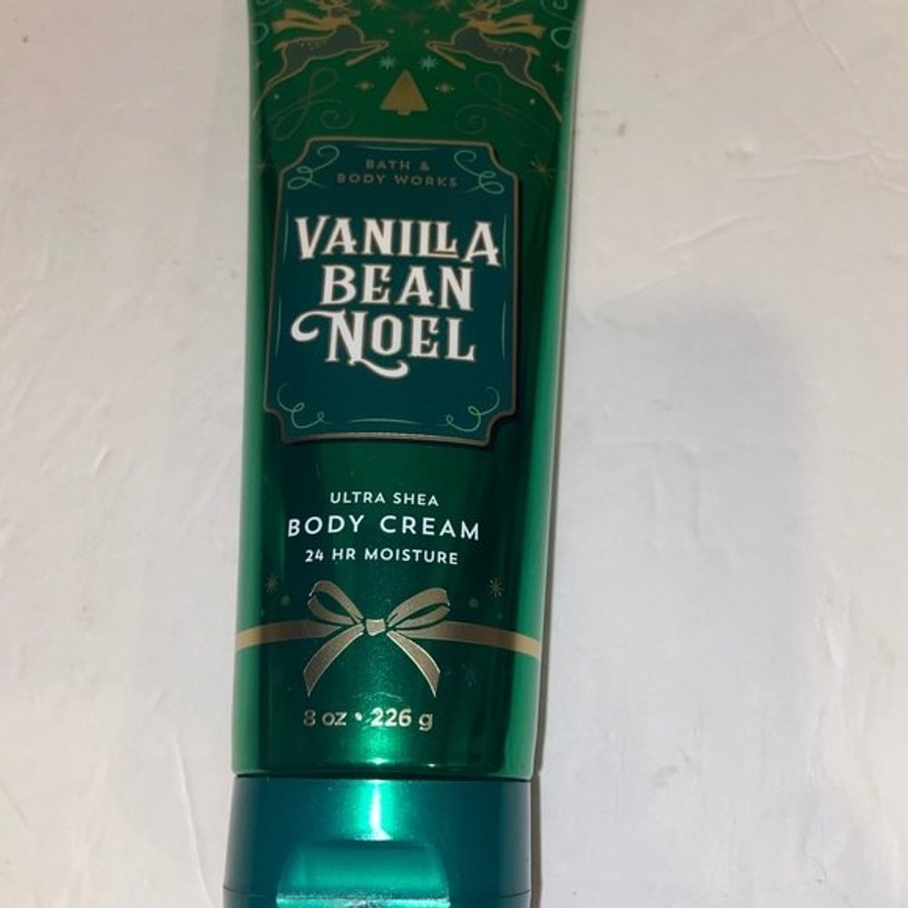 BATH & BODY WORKS BODY CREAM - VANILLA BEAN NOEL