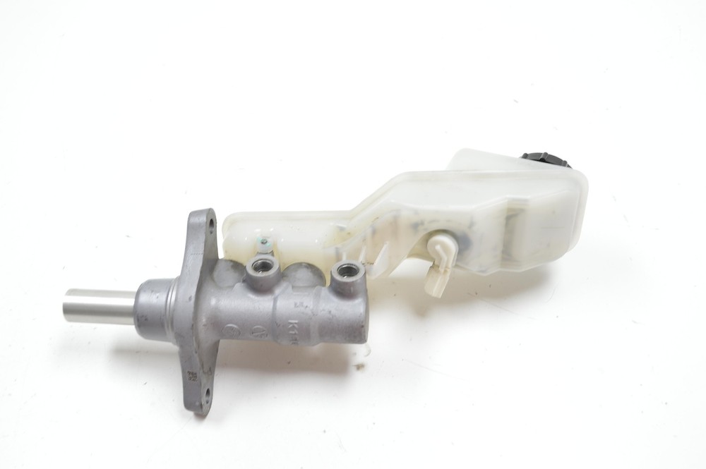 2014-2018 Mazda-3 Touring Brake Master Cylinder Used Oem (bhy2-43-40z)