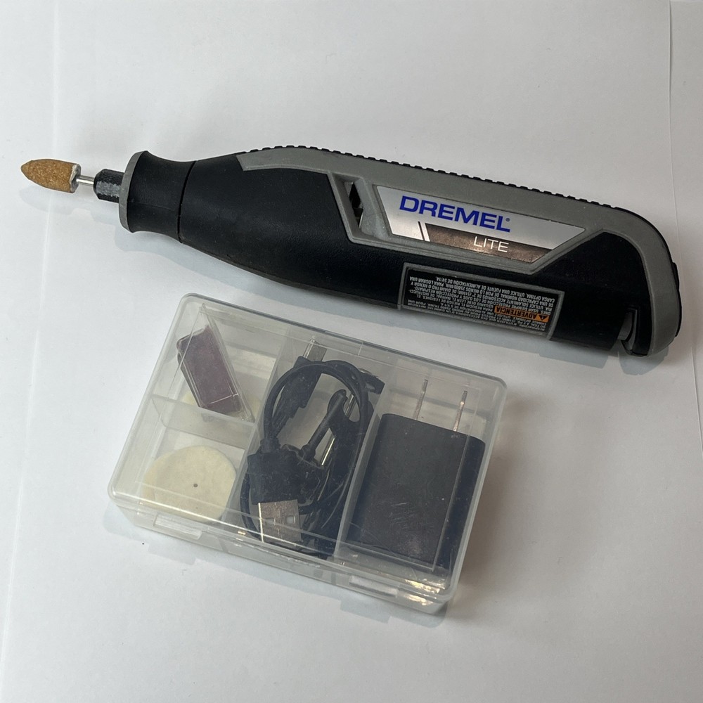 Dremel Lite 7760 4V Variable Speed Lithium Ion Cordless Rotary Tool & Extras