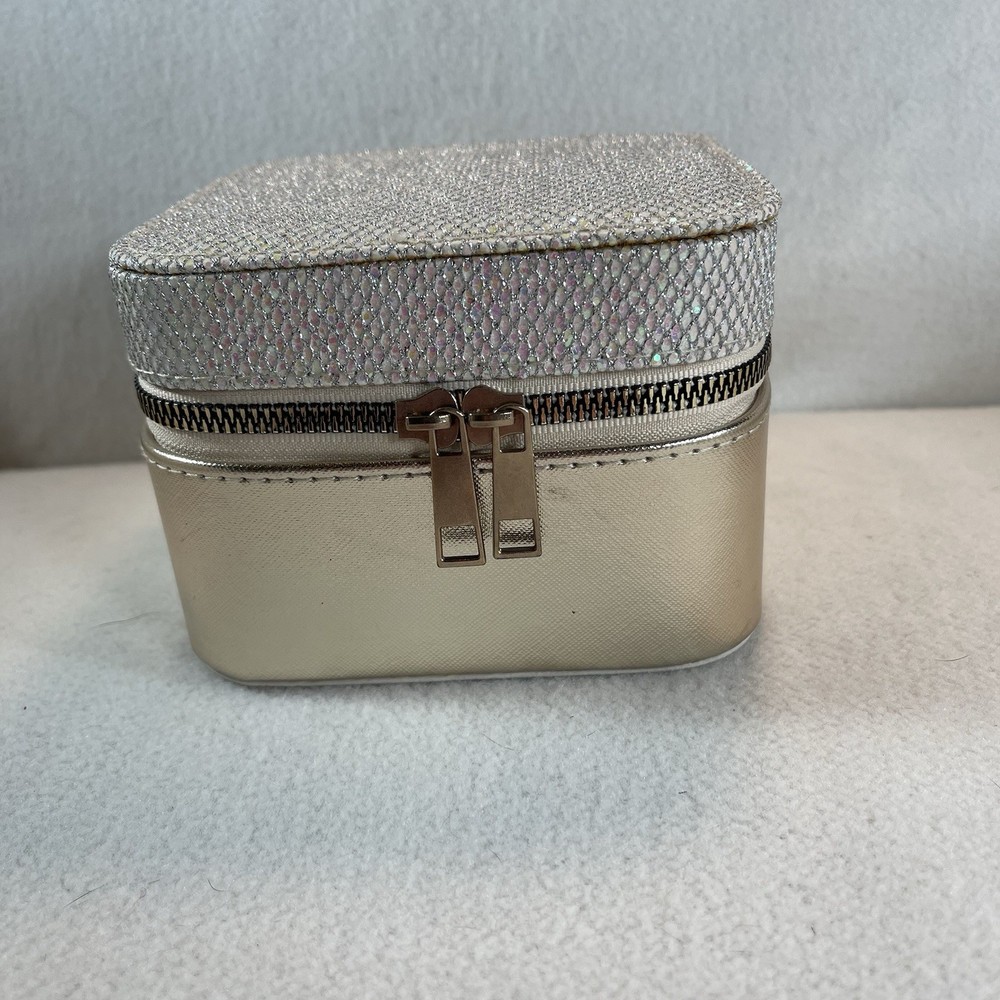 Bebe Compact Travel Jewelry Box in Silver Gold Faux Leather with Mirror and Removable Tray