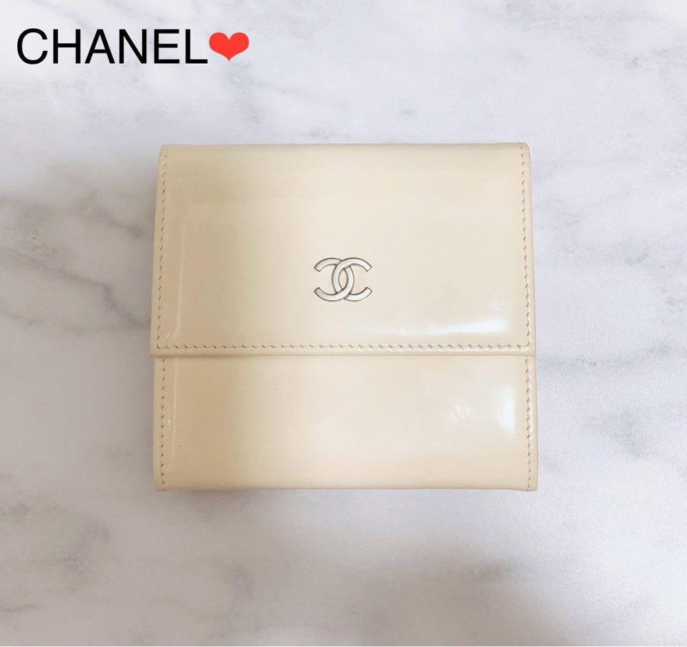 Chanel Ivory Enamel Wallet with Silver Logo Lightly Used