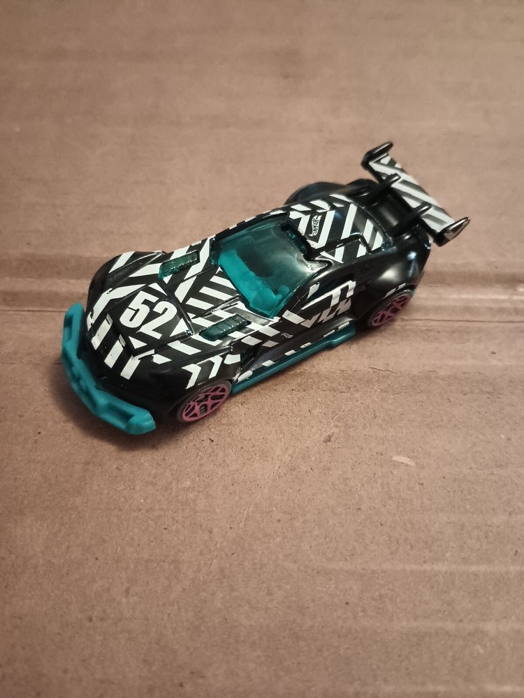 Hot Wheels Track Ripper Modified Street Race Car