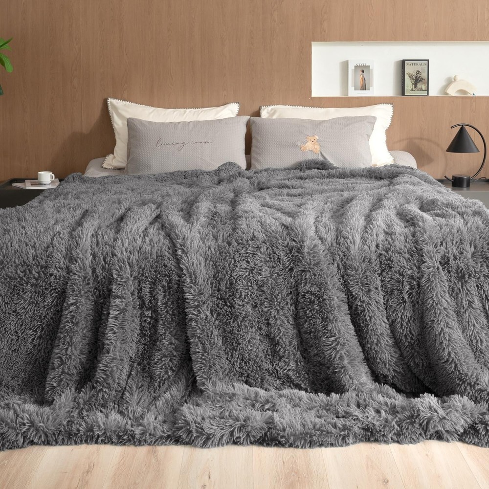 Breathable 90x108 Grey Faux Fur Throw Blanket - Ultra Soft Comfort Gift for Her