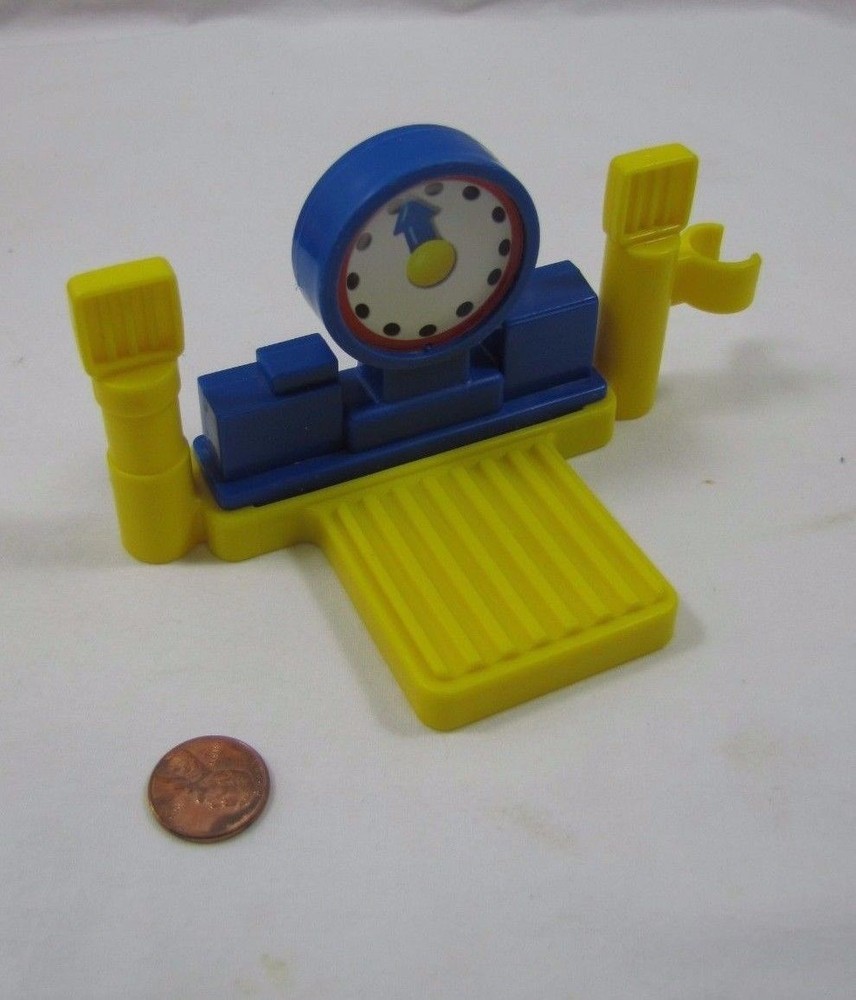 Fisher Price Little People TRUCK CARGO SCALES SCALE FENCE from TRUCKING SET