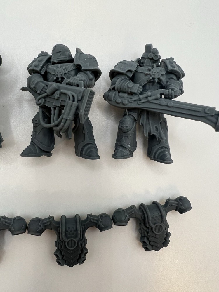 Noise Marines 5-Pack with 32mm Round Bases for Warhammer 40k