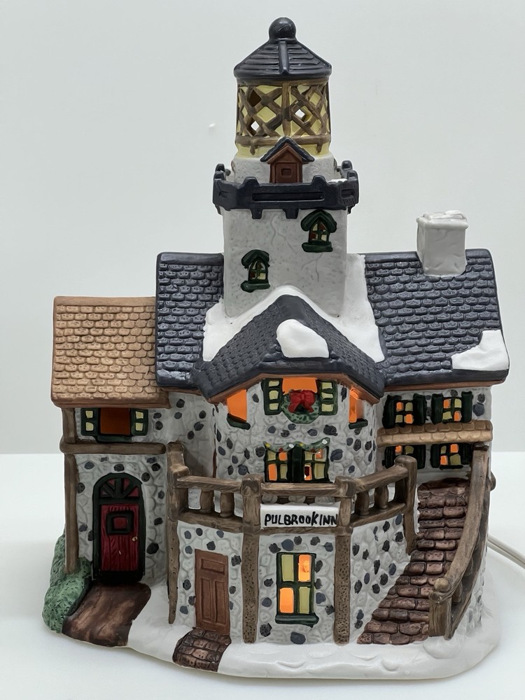 Dickens Collectables Pulbrook Inn Victorian Series Lighted House Mint 1998