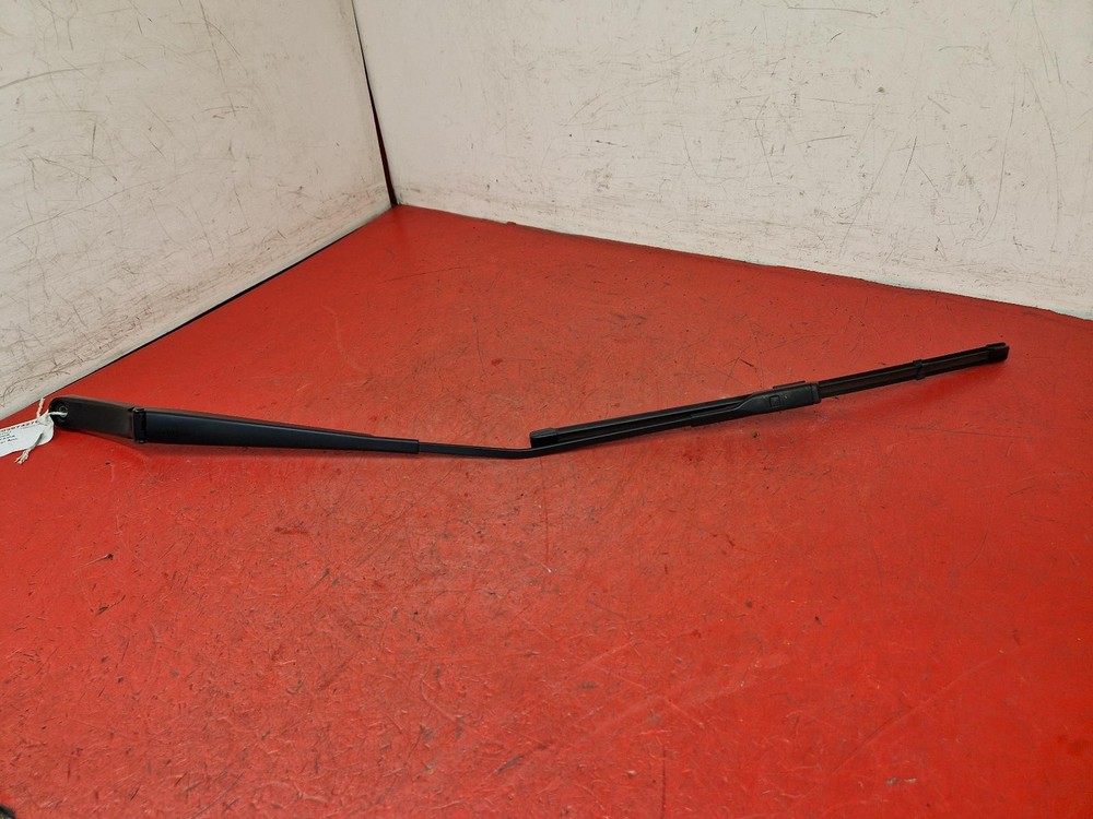 SKODA OCTAVIA NEARSIDE FRONT WIPER ARM LH 2020 5 DOOR ESTATE