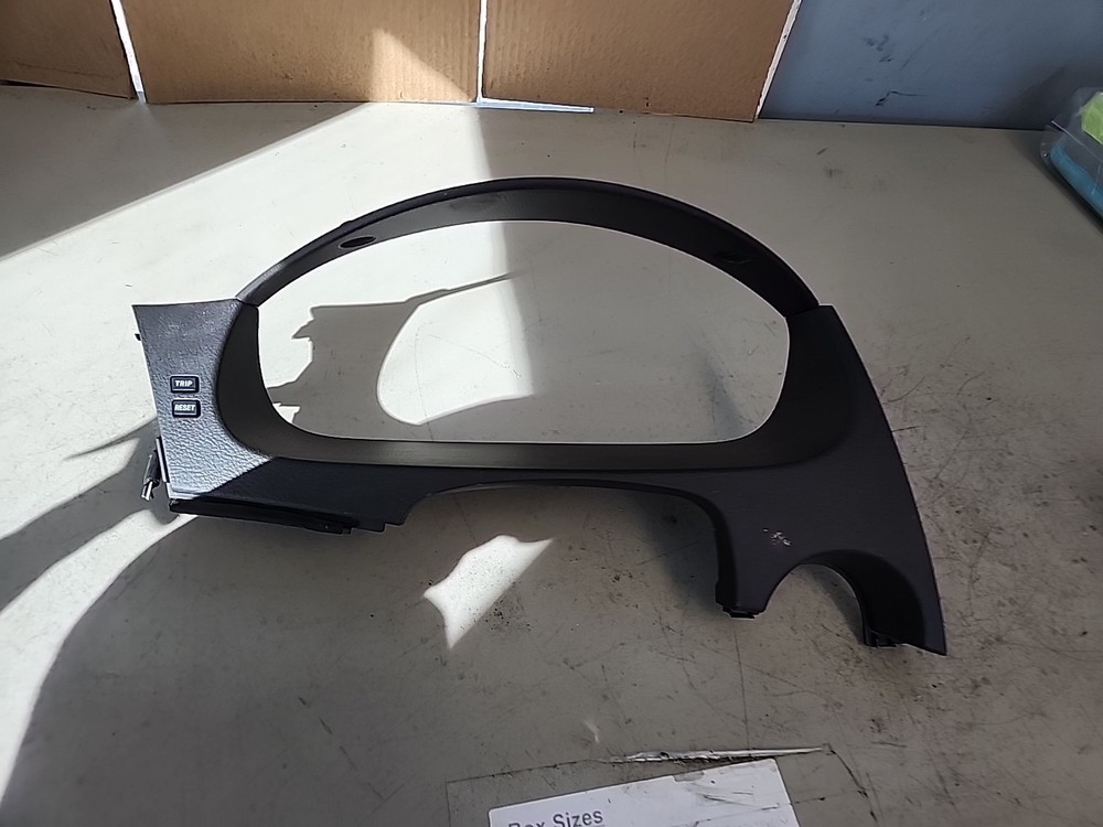 2010 Hyundai Sonata Speedometer Dash Bezel 84832-3k500 Dark Gray