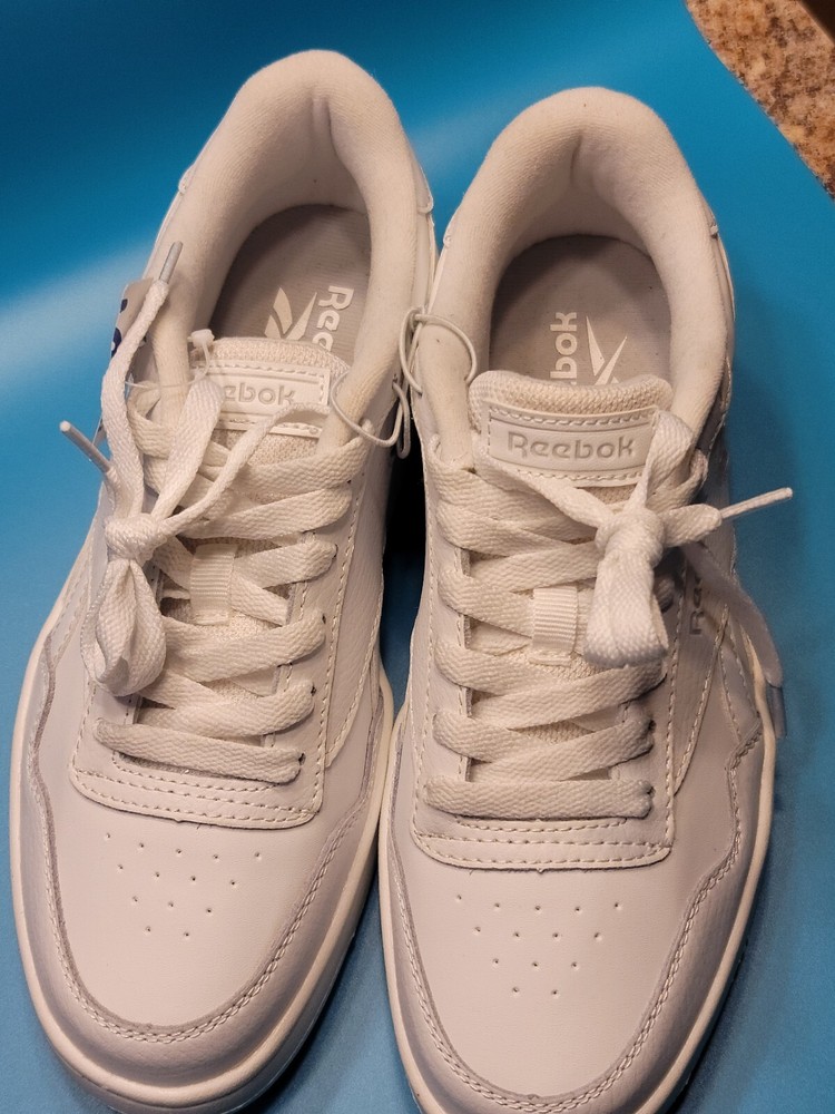 New Reebok Club MEMT Women's  Sneakers Composite Toe Sz 7.5 White New