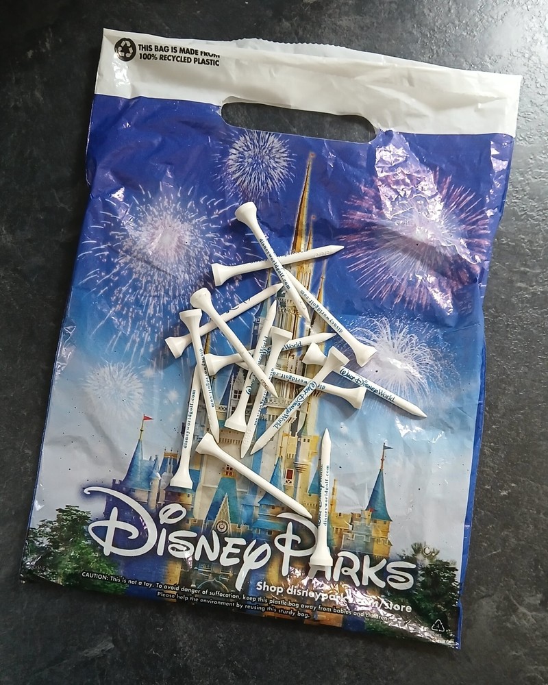 Disney World exclusive 12 unused golf tees with carrying bag