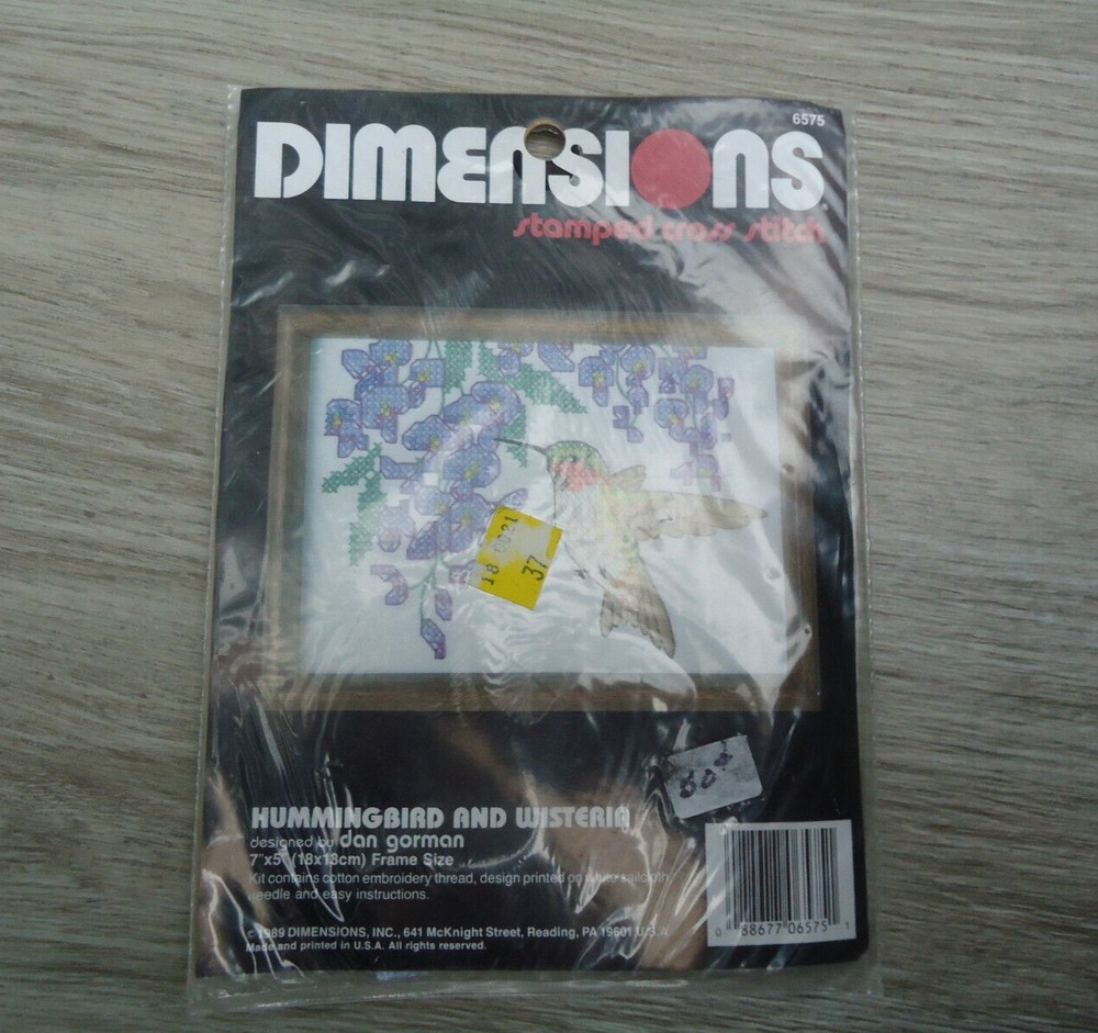 Dimensions Stamped Cross Stitch 6575 Hummingbird and Wisteria New Unopened 7 x 5