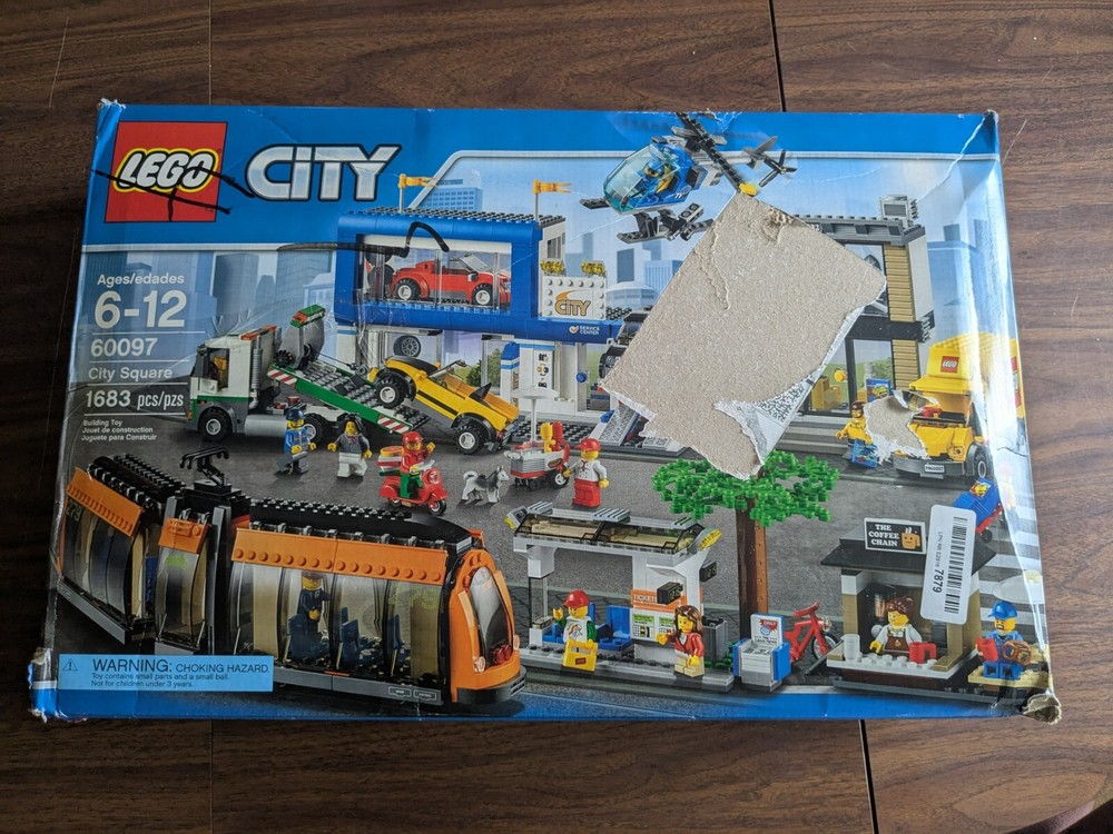LEGO CITY Square 60097 Building Set 99% Complete No Stickers