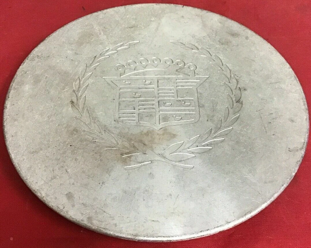 2000-2002 Cadillac Deville Machined Center Cap 9593128 4559
