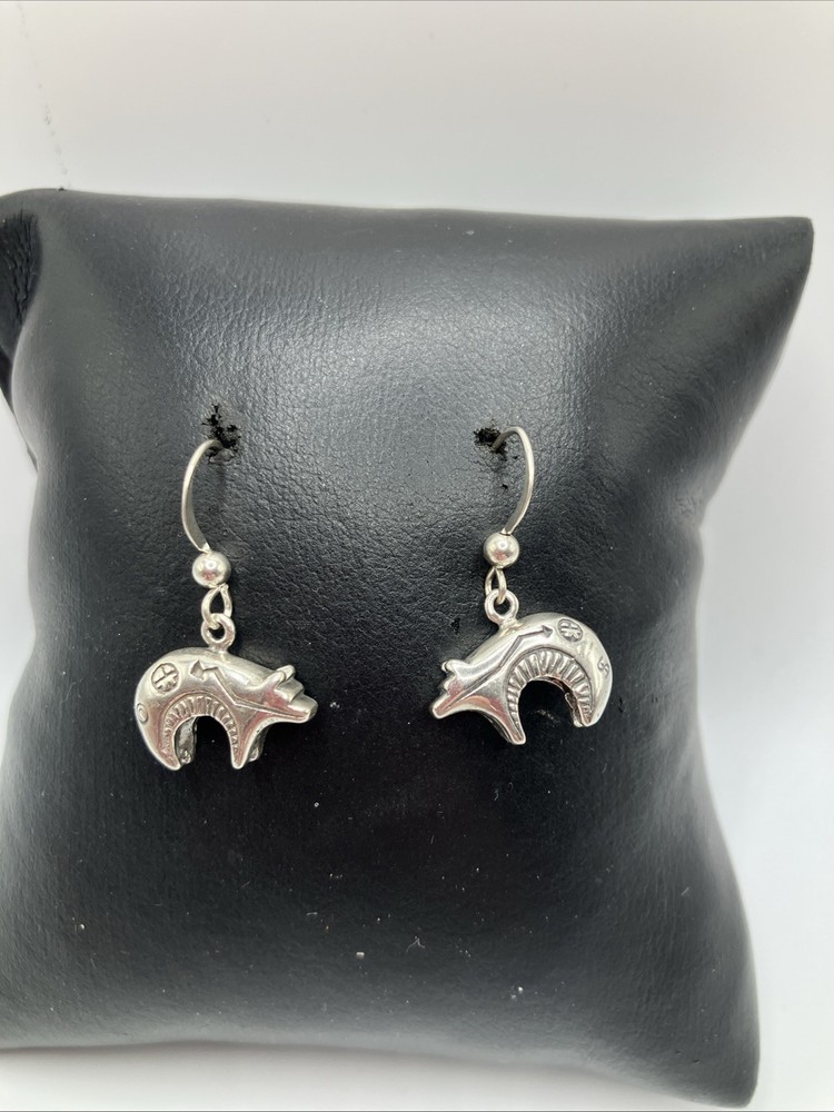 VTG Southwest Sterling Silver Hand-Chased Bear Dangle Earrings 5.5g