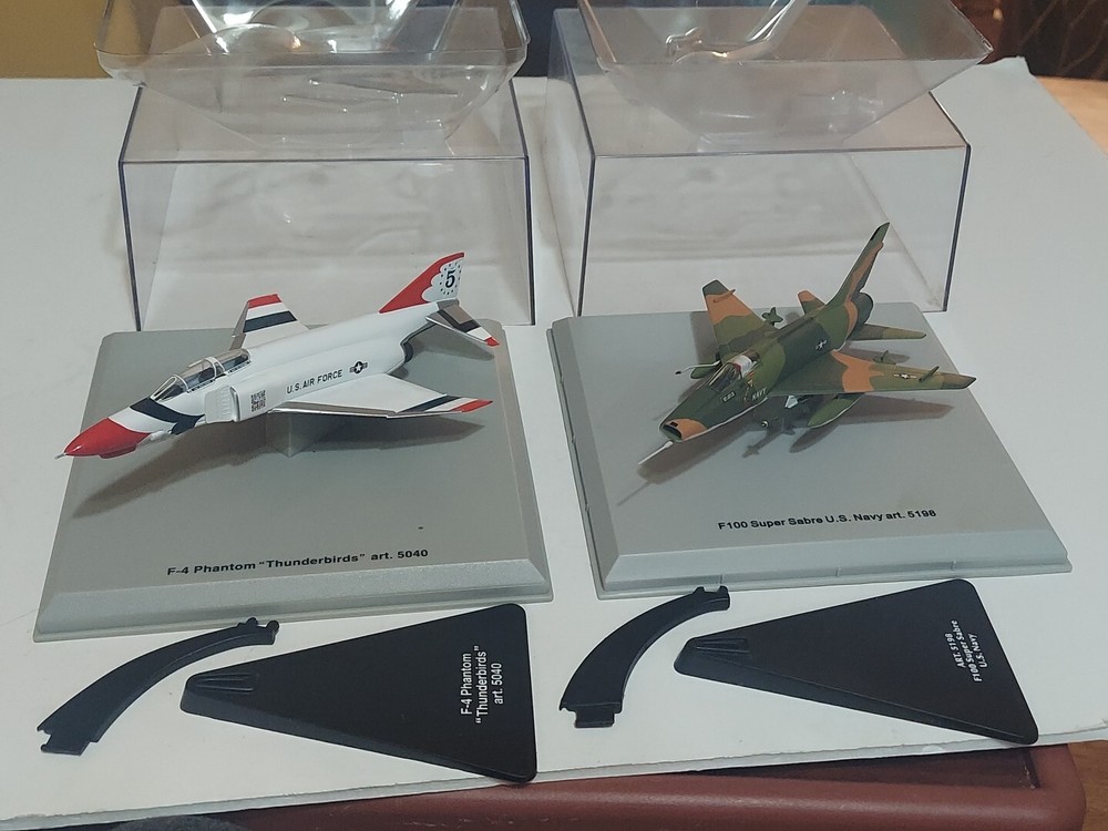 Metal Armour Collection lot of 2 F100 Super Sabre  F-4 Phantom Thunderbird 1:100