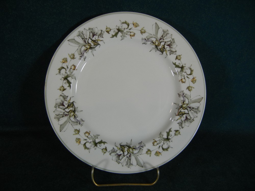 Spode Summerfield Y8103 Salad Plate(s)