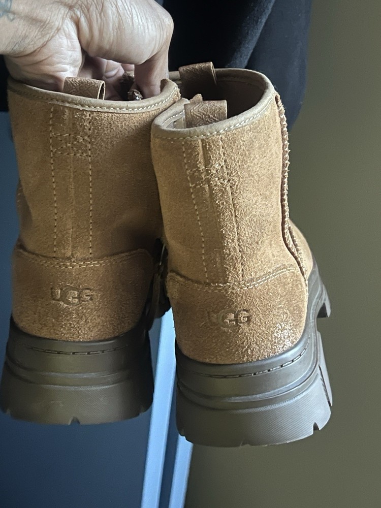 UGG Skyview Waterproof Classic Pull On Boots Men's 10 Brand New, Never Worn