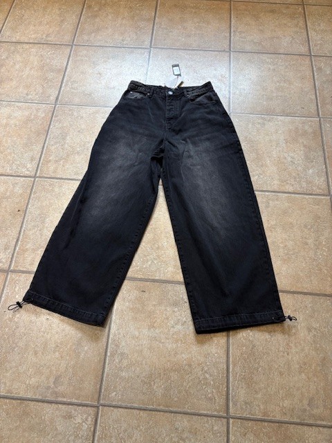 Boohoo MAN Black Denim Parachute Jeans Size 30R NWT