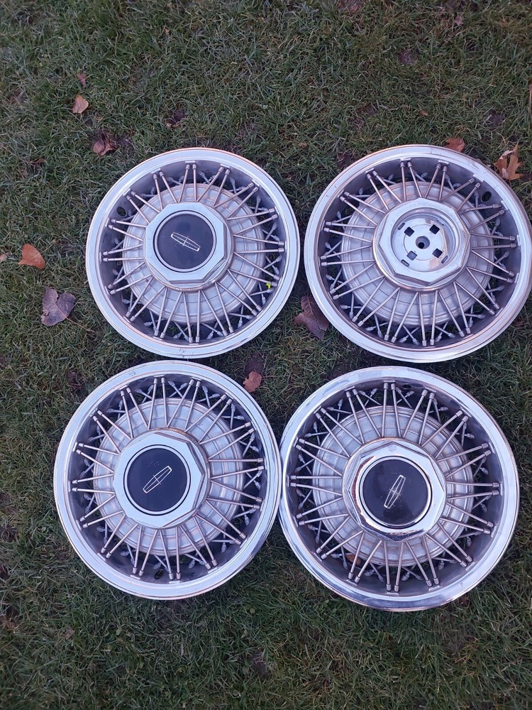 82-91 Lincoln Town Car Mark VII 7 Continental Wire Spoked Wheel Hub Cap Hubcap