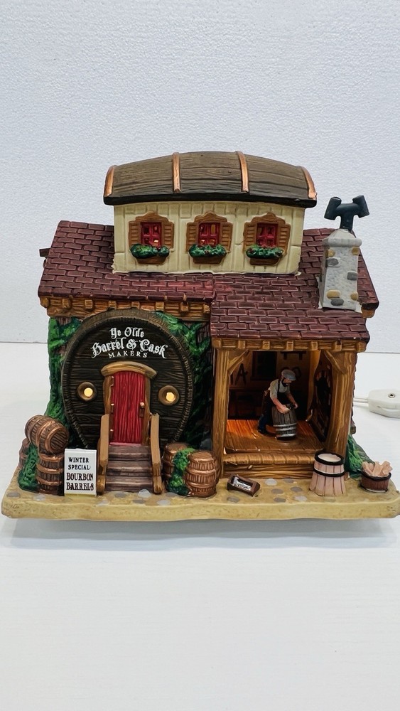 Lemax Caddington Village “Ye Olde Barrel & Cask Makers” Retired 2015 RARE & NEW