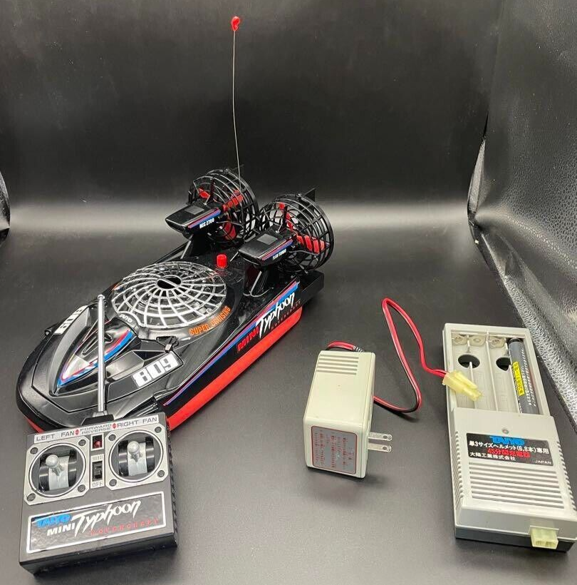 TAIYO RC Typhoon Hovercraft Radio Control Terrific condition BOX Vintage 1980’s