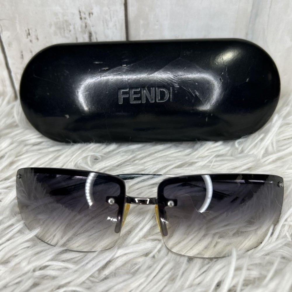 Fendi Silver Gradient Logo Sunglasses with Case Preowned