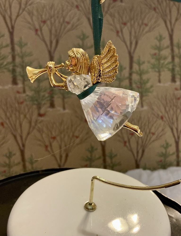 Retired Swarovski Christmas Memories 1997 Angel 211085 Ornament