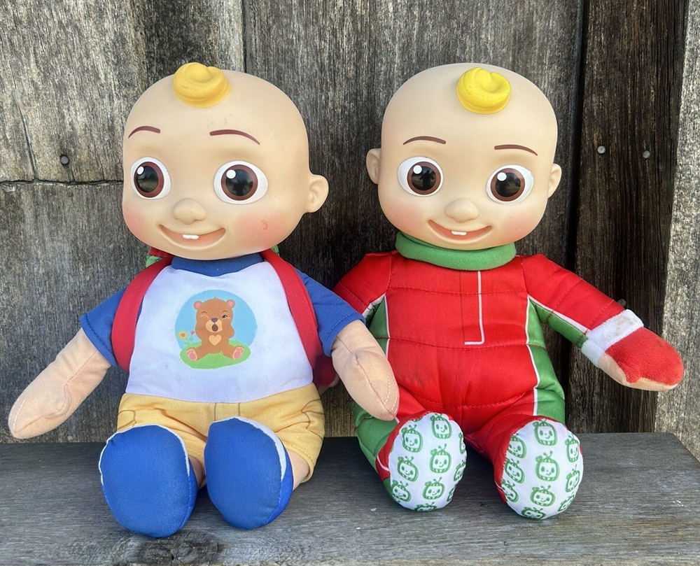 CoComelon Back to School JJ & Christmas Interactive Talking & Singing Doll Lot 2-image