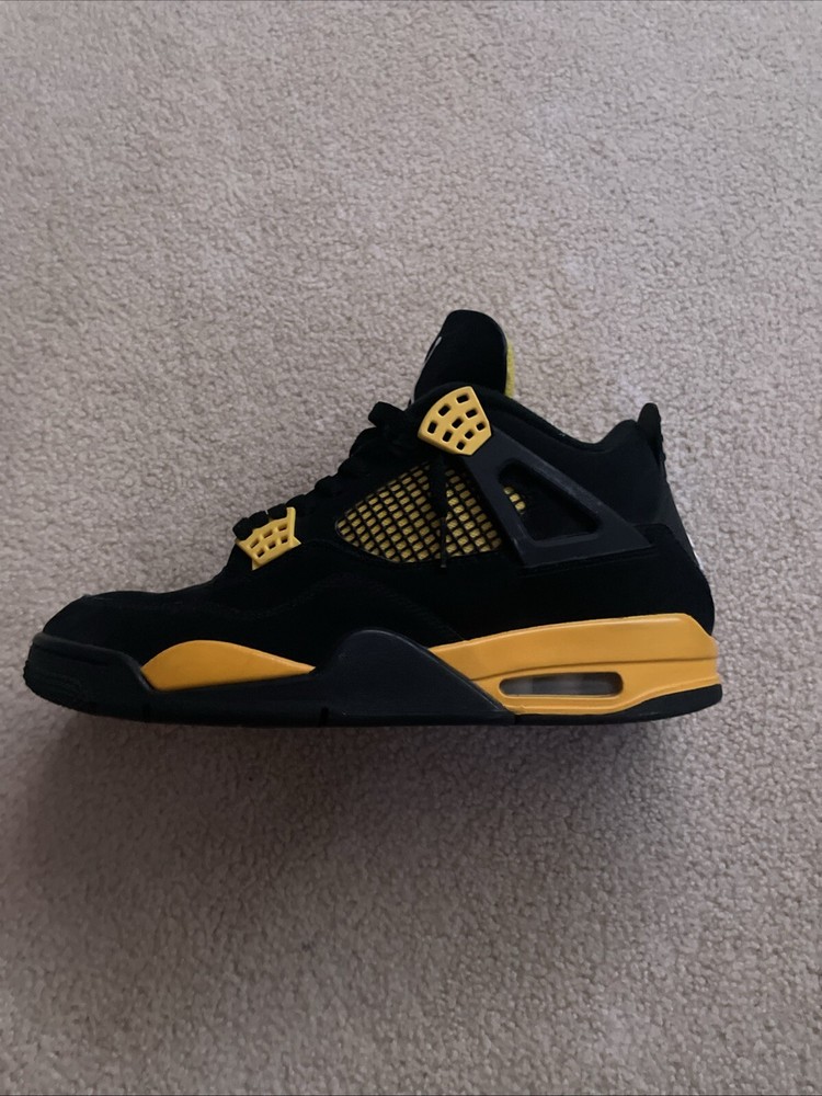 Jordan 4 Thunders