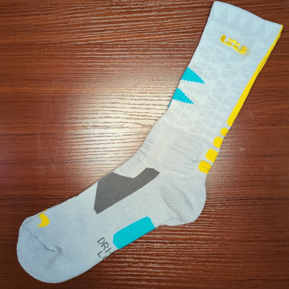 New LeBron Nike Hyper Elite Socks Gray/Blue/Yellow Crew Size Large Basketball