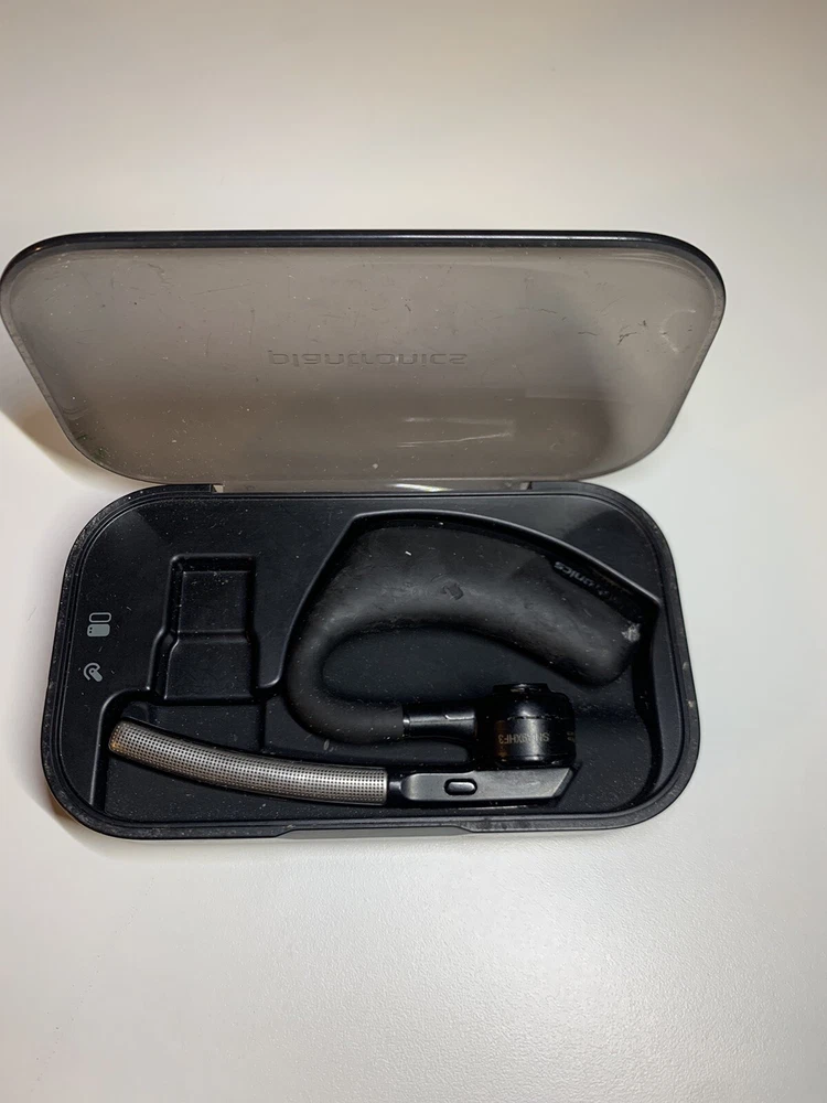 plantronics bluetooth headset voyager edge Model 87300-64 Untested