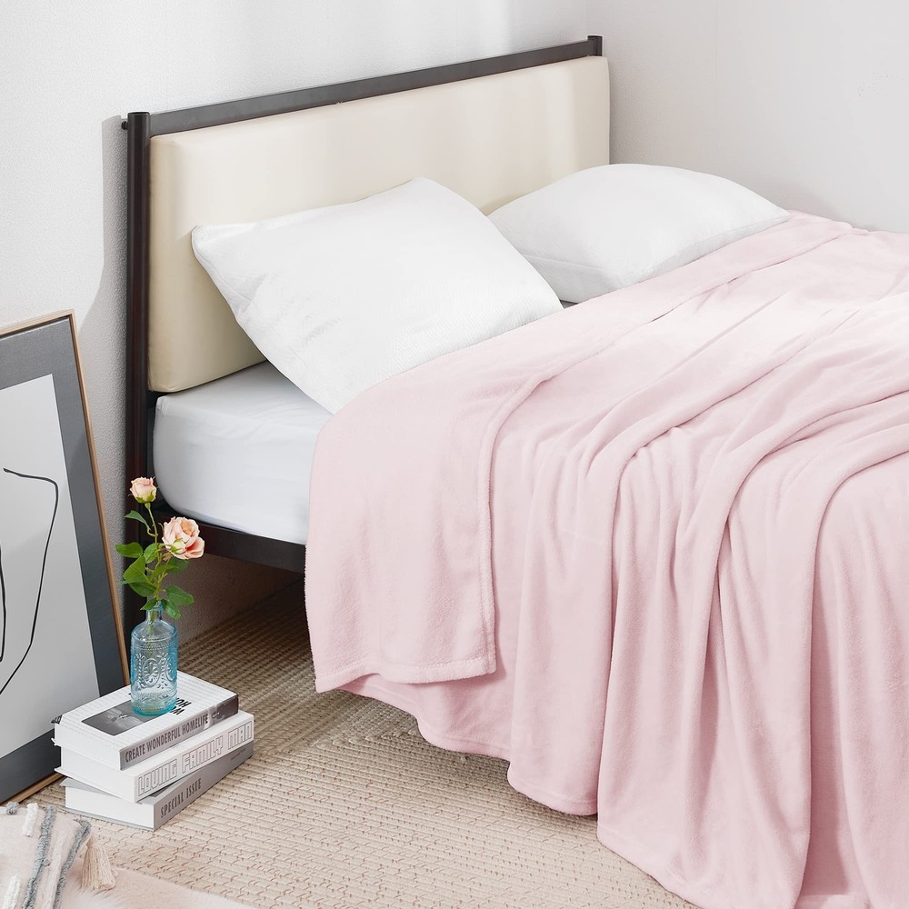 Pink Blanket for Couch, Queen Size Fleece Blanket for Bed, All Season Blanket...