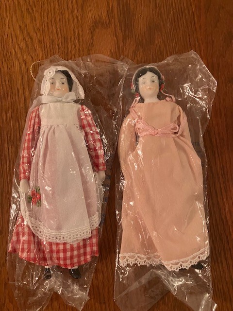 2 Unopened Vintage 8