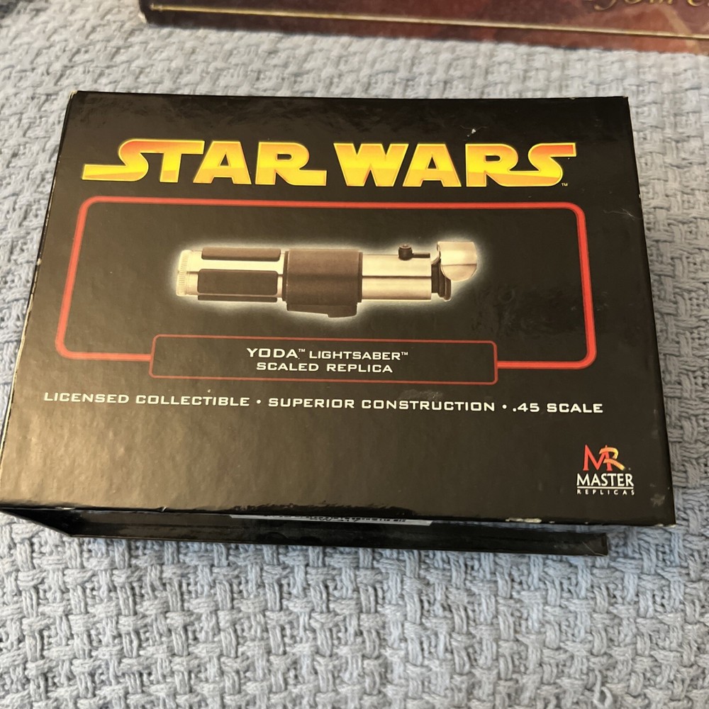 Yoda Lightsaber .45 Scale STAR WARS Master Replicas SW-317