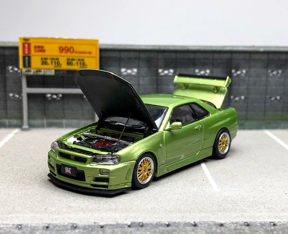 CA 1:64 JDM Green Skyline GTR R34 Engine Sport Model Diecast Metal Car