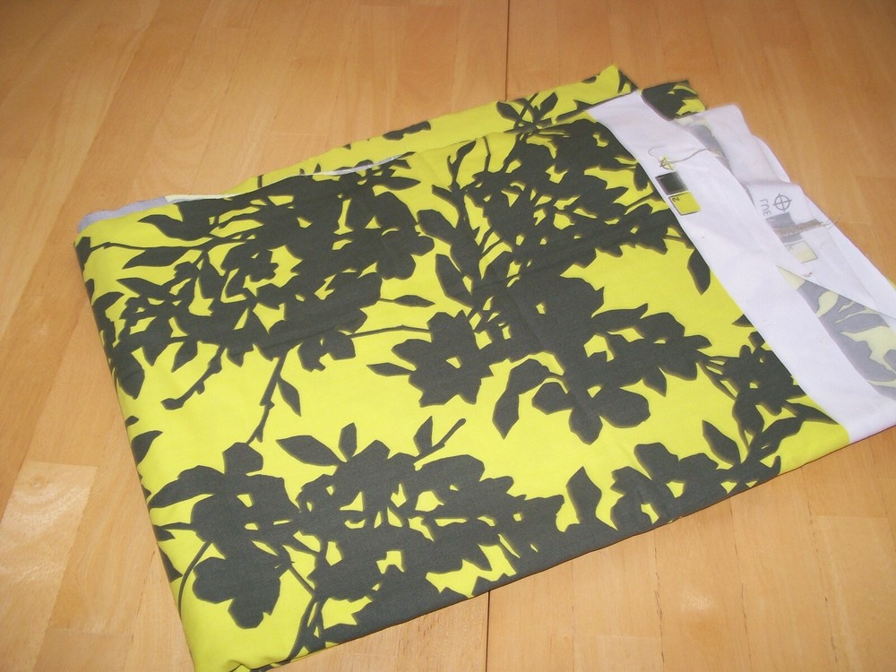 Stretch Fabric Mid Thick Heavy Weight Fabric Material Green Off Black 30