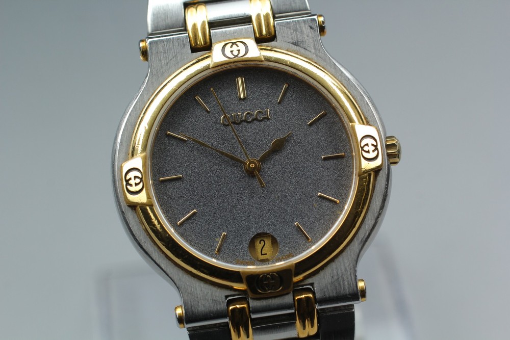 [Near MINT] Vintage Gucci 9000M Black Dial Gold 32mm Quartz Men's Watch