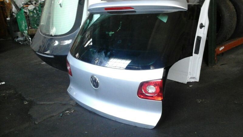 09-11 Volkswagen Tiguan Trunk Hatch Tailgate Spoiler Without Camera