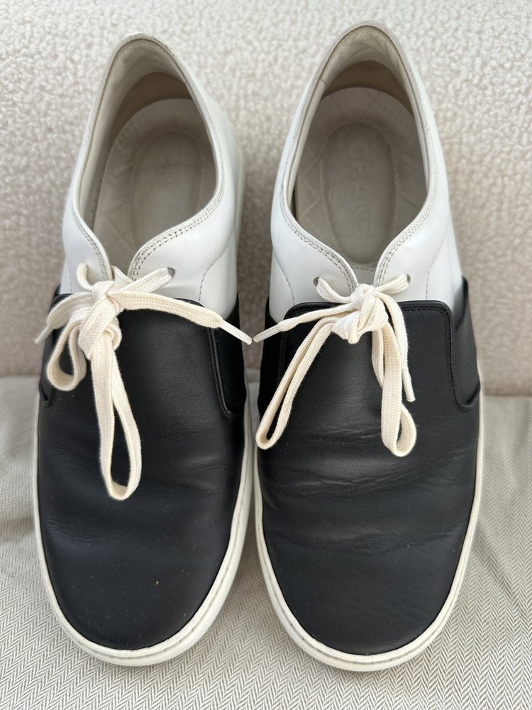 ML1 CHANEL BLACK WHITE LEATHER SNEAKERS 41