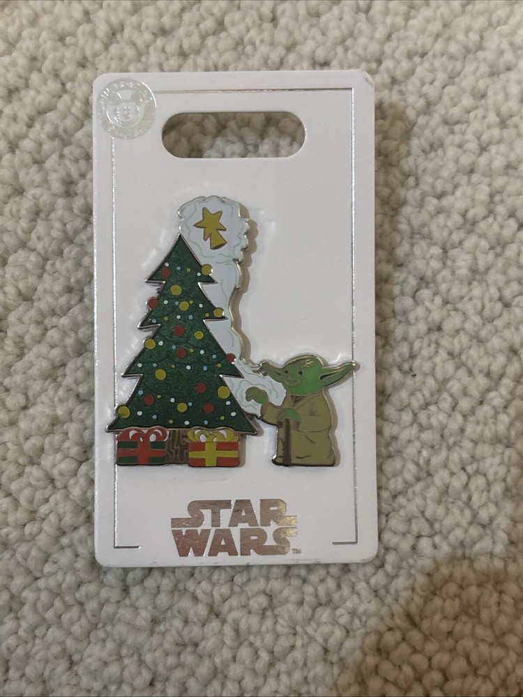 Disney Pin Holiday 2020 Star Wars Yoda Christmas Tree