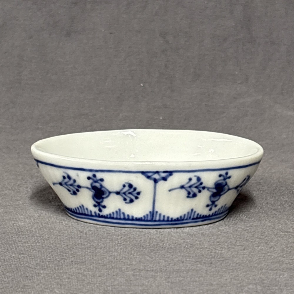 Royal Copenhagen Blue Fluted Plain Salt Cellar 2128 1/2128 3 Inches