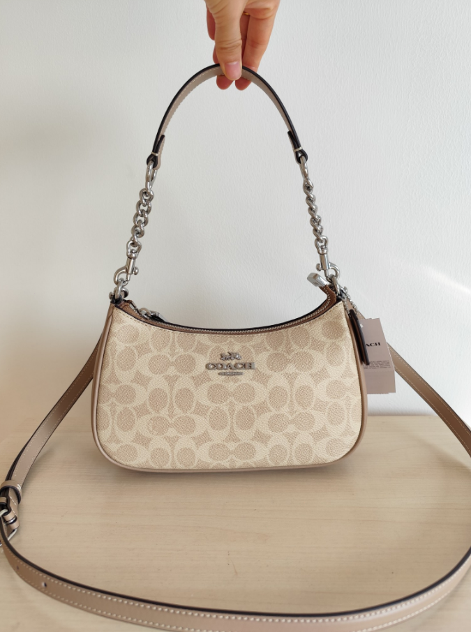 NWT Coach Teri Shoulder Bag In Signature Canvas CV933