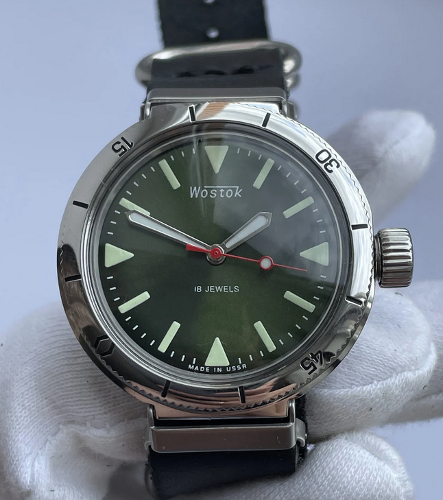 VOSTOK 18 jewels amphibian NVCh-20/Wostok Amphibia 2209 Ushastaya. style USSR