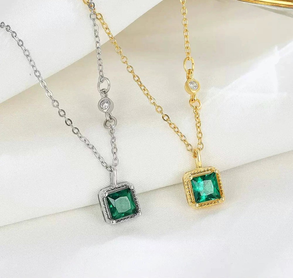 S925 Sterling Silver Emerald Simulated Crystal Charm Necklace for Women