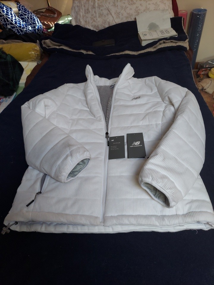 New Balance Jacket Women's White Puffer New with Tags
