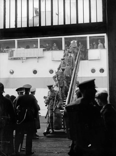 1930 Welsh Guards Arrive At Southampton Docks From Egypt Old Photo
