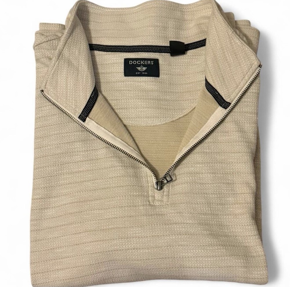 Dockers Men’s L 1/4 Zip Pullover Beige Textured Knit Casual Sweater