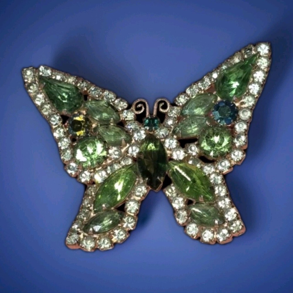 Juliana Unsigned Butterfly Crystal Green Rhinestones Goldtone Vintage Brooch/Pin